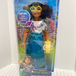 Disney Blue and White Doll with Tropical Accessories